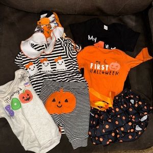 Bundle of Halloween outfits 0-3/newborn